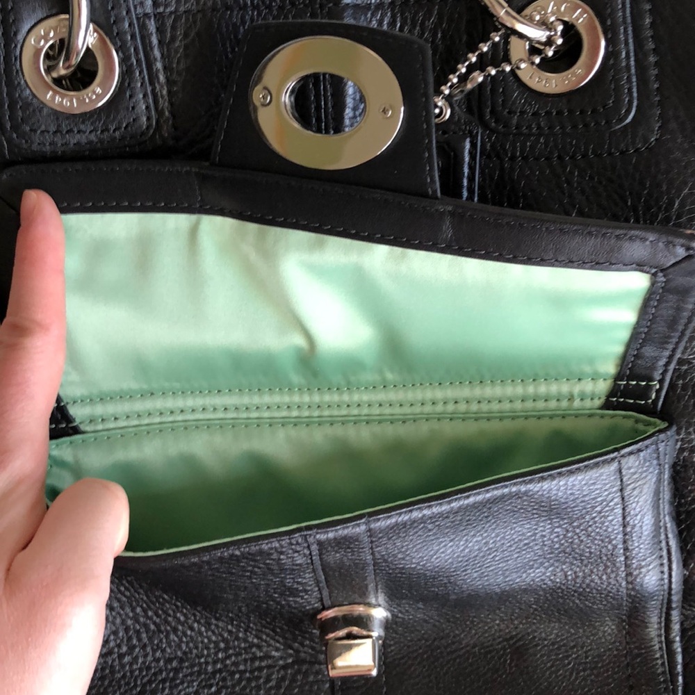 COACH black leather shoulder bag - Picture 5 of 5